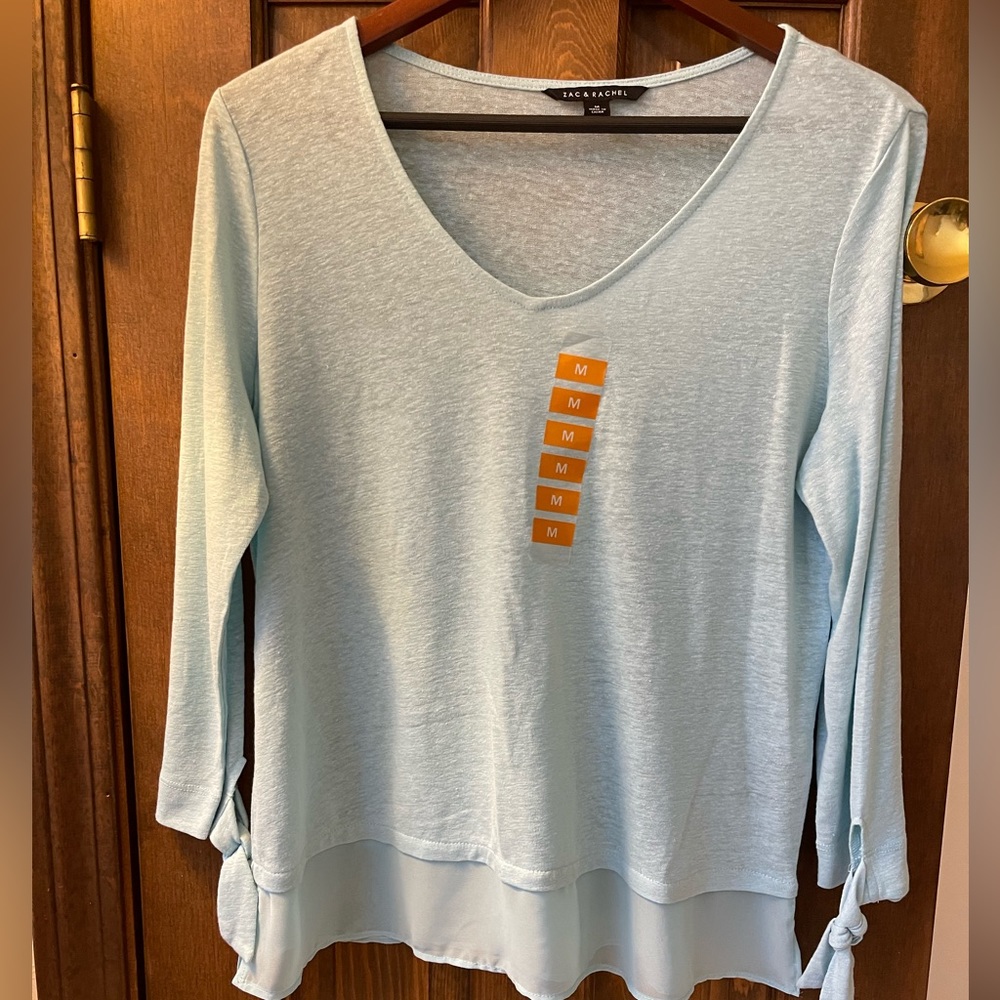 NWT Zac and Rachel Light Blue Top Medium